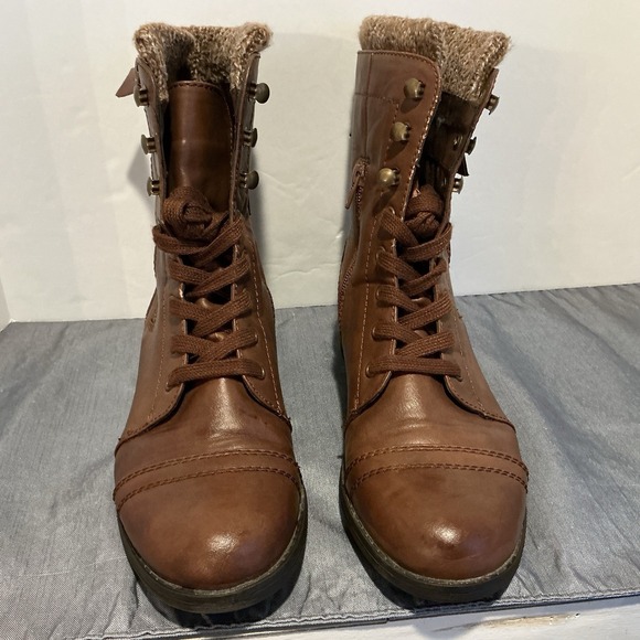 Women's 11 Brown Lace Up Combat Boots Faux Leather Side Zipper Edgy Military - Picture 2 of 9